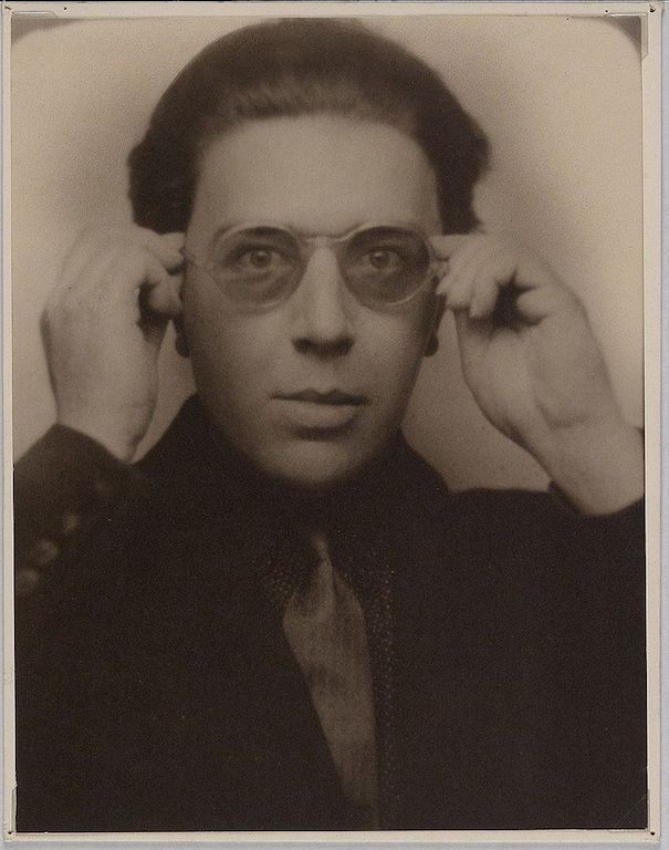 800px-André_Breton.jpg