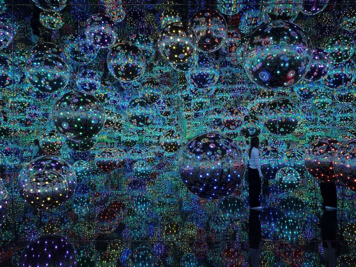 NGV-Yayoi-Kusama-Infinity-Sean-F-9.jpg