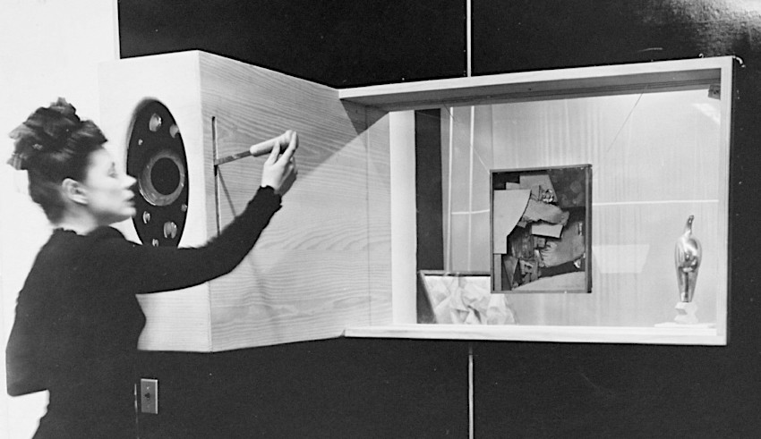 sion-Machine-construida-en-la-exposicion-Art-of-This-Century-Nueva-York-Frederick.jpg