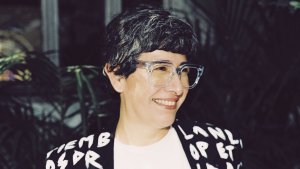 Mariela Scafati: “Pantone es una empresa con un código para el control”