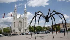 Louise Bourgeois: esculpir el dolor de una madre araña