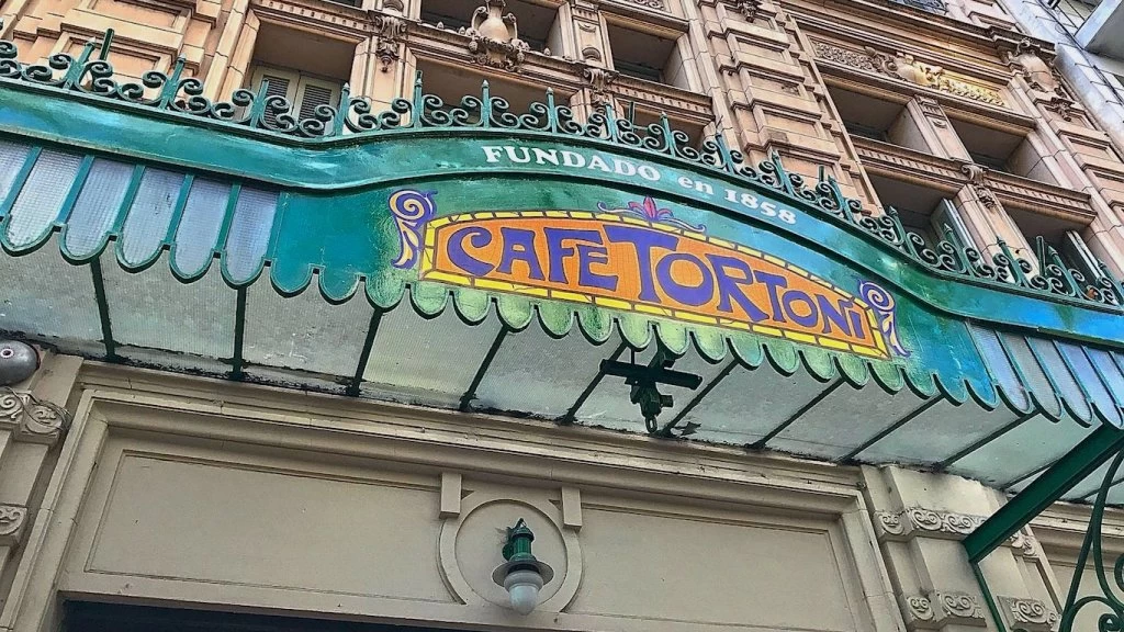 Café Tortoni El ojo del arte