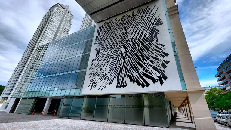 Murales edificio Los Molinos, de Pablo Siquier