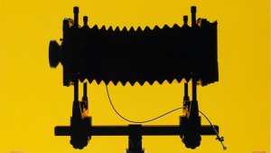 Sarah Charlesworth y la cámara como herramienta conceptual  