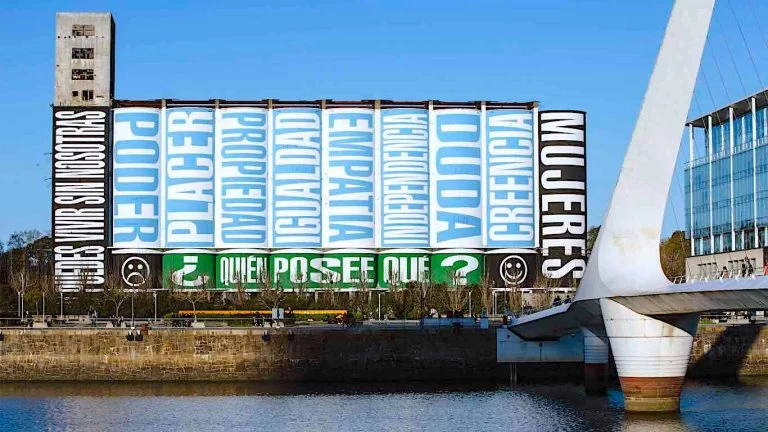 Sin título (No podés vivir sin nosotras), de Barbara Kruger