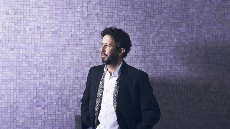 José Roca: &quot;Los artistas pueden existir sin curadores, los curadores sin artistas no&quot;