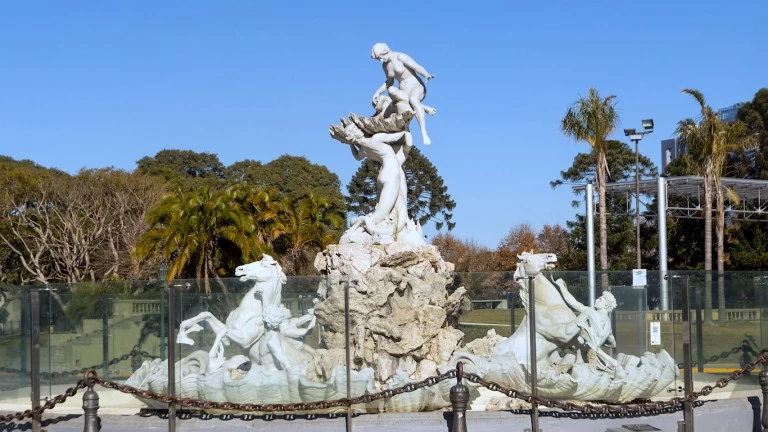 La fuente de Las Nereidas, de Lola Mora