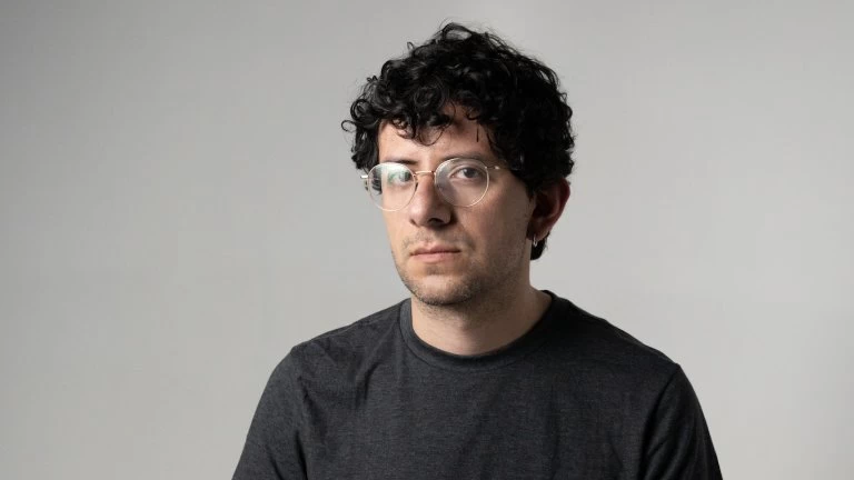 Jaime González Solís: “La curaduría está en un momento de replantearse”