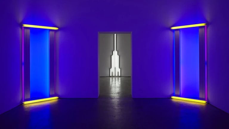 Dan Flavin: el hombre-luz